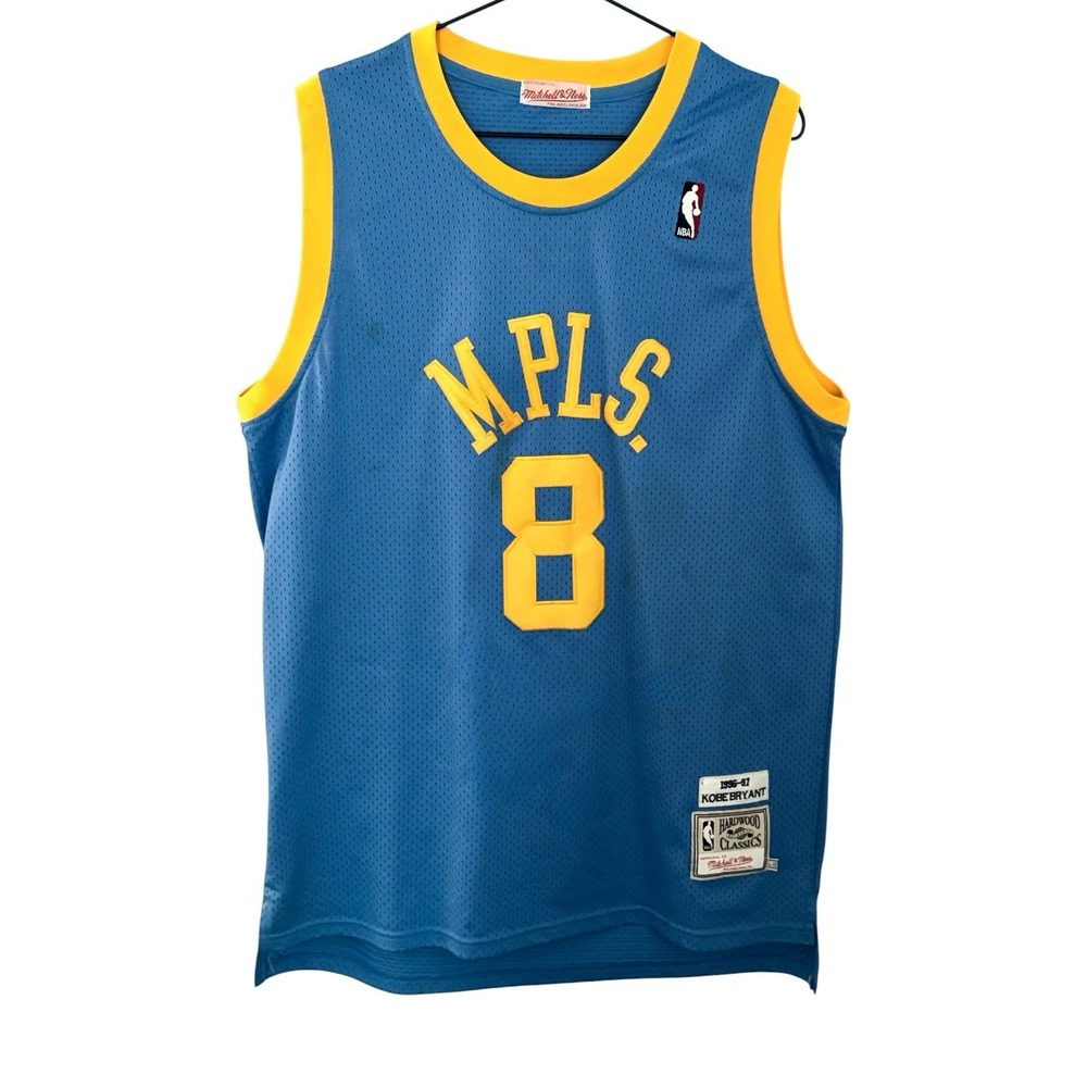 Mitchell Ness Hardwood Classics Kobe Bryant 1996-97 MPLS Jersey Men's Size Large
